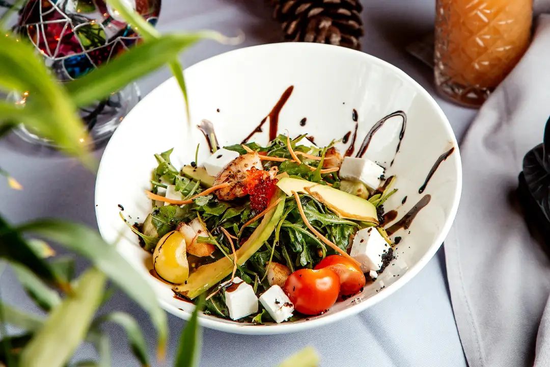 غذاهای سریع و خنک تابستانی؛ سالاد، اسموتی و دسرهای خوشمزه تابستون با ه