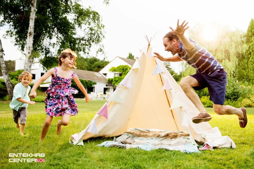 با خانواده یا دوستان دور هم جمع شوید و یک تجربه متفاوت از تابستان بسازید