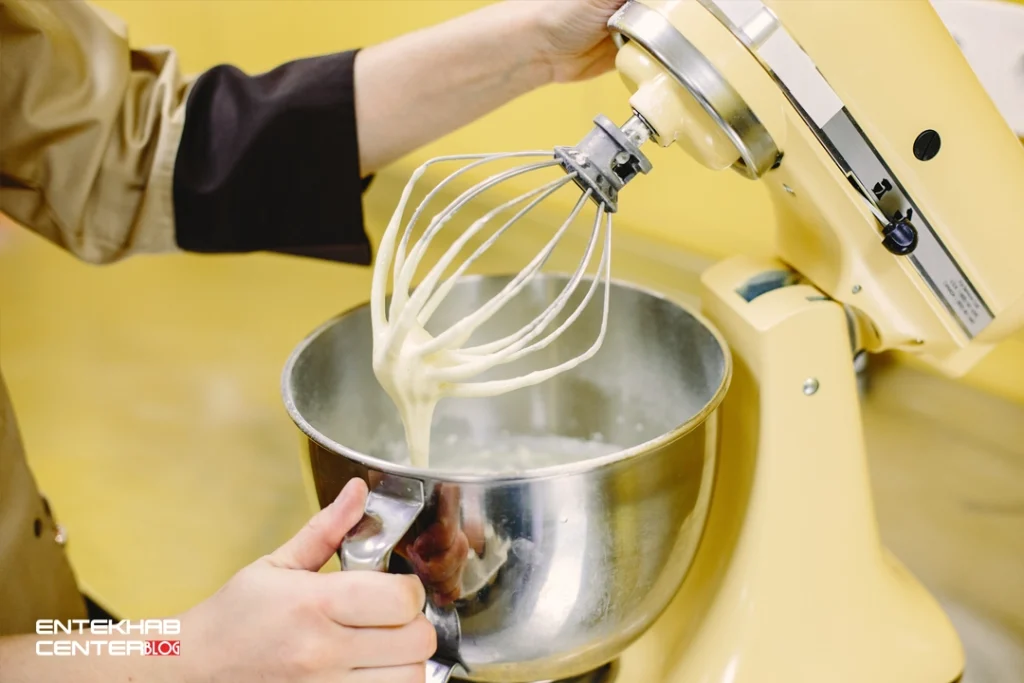 همزن برقی؛ پایهی هر شیرینی خوشدست