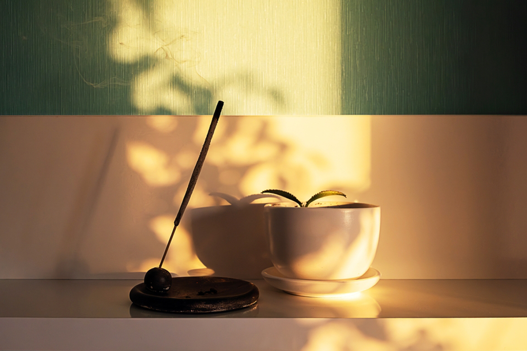 سلامت روان در خانههای کوچک؛ چطور آرامش را در فضای محدود حفظ کنیم؟